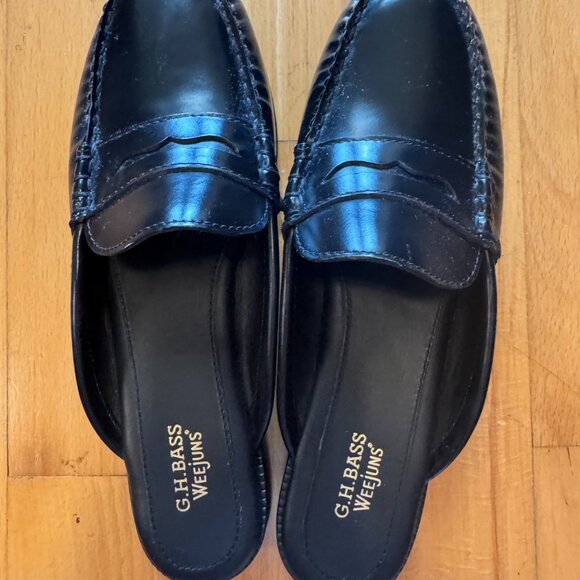 G.H. Bass & Co. Weejuns Black Leather Mules - Picture 7 of 10